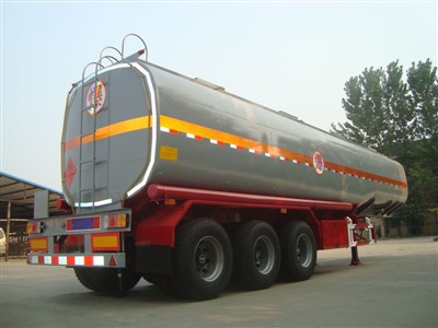 3 trailer tangki bitumen gandar untuk dijual