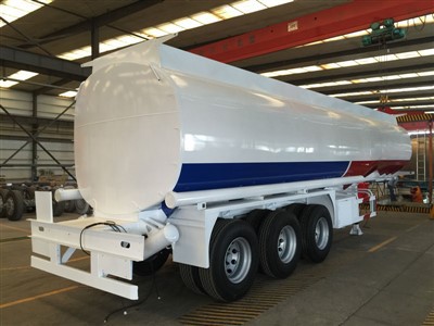 Trailer kapal tanker diesel 40000 liter untuk dijual