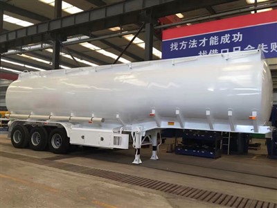 Trailer Tanker Minyak Dijual